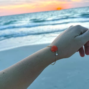 Orange Scallop Shell Bracelet | Gold-Toned Chain, White Bead, Coastal Jewelry