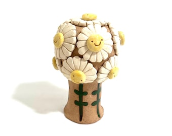 Handmade Ceramic daisies Flower Bouquet: Permanent Floral Arrangement