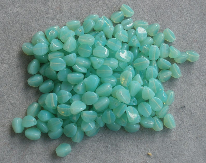 100pc Black Light Glow in the Dark Glass Beads 3x5mm Blue | Etsy