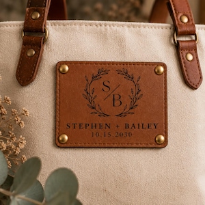 Parche de cuero personalizado con grabado. Etiqueta personalizada con nombre o logotipo para sombreros, mantas, chaquetas. Etiqueta de cuero hecha a mano personalizada.