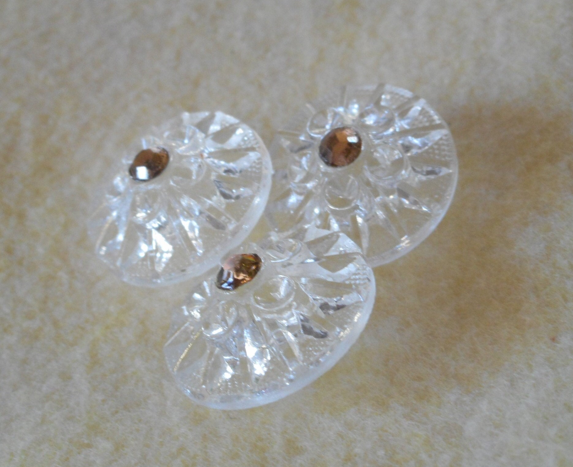 ビンテージ風ブローチセット 7点 Set/ 3 VINTAGE 7/8” Clear Glass Rhinestone Flower Design
