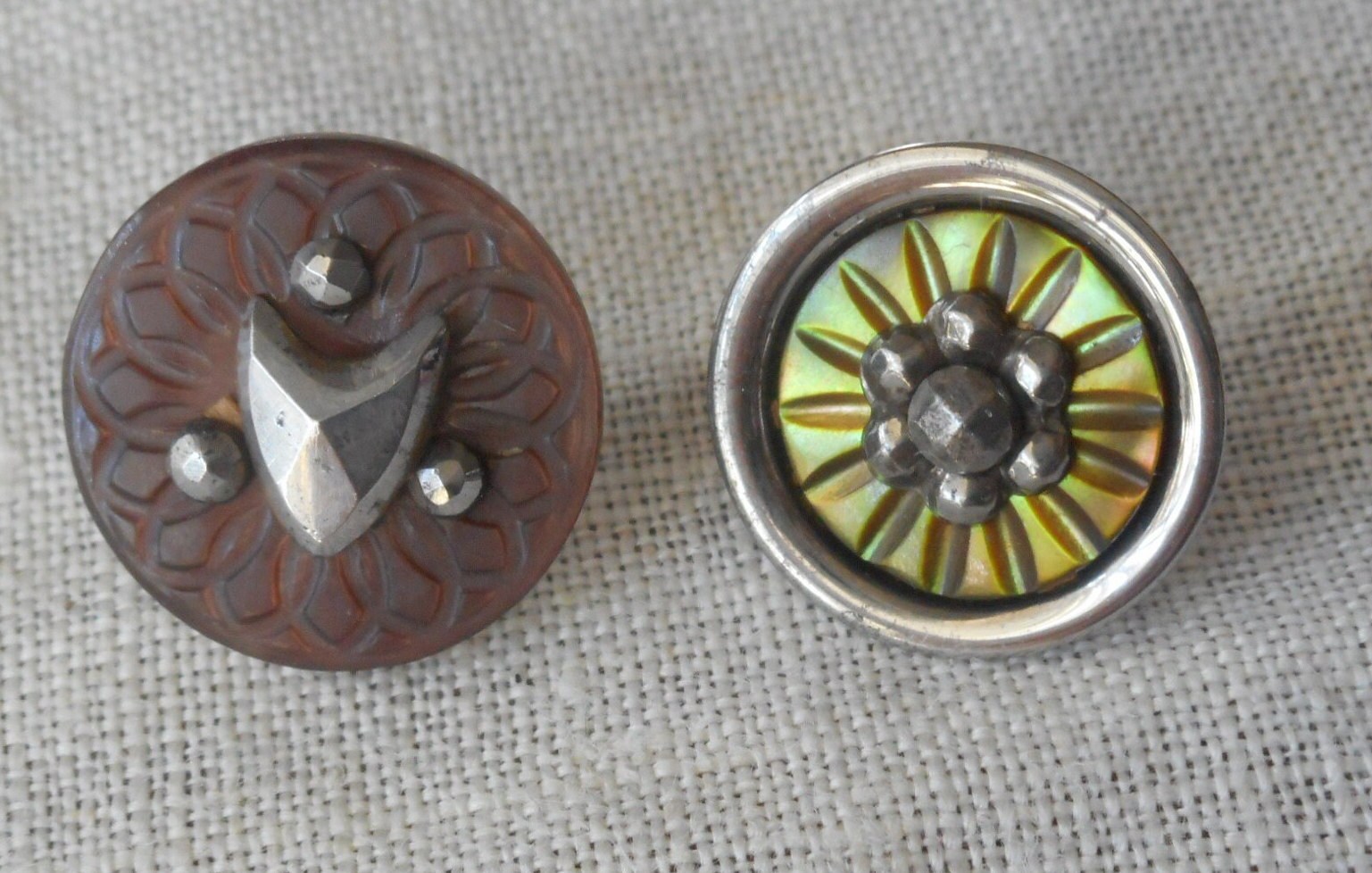 2 ANTIQUE VINTAGE 9/16