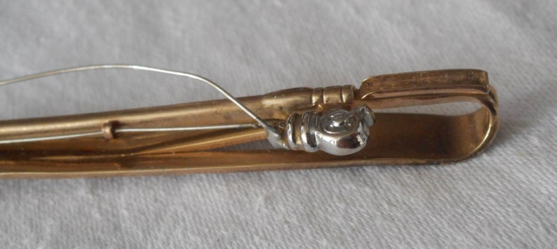 VINTAGE Swank Mens Gold Metal Realistic Fishing Pole Tie Bar Costume Jewelry Craft Upcycle Finding