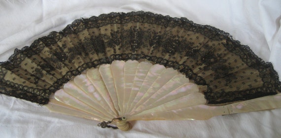 ANTIQUE VINTAGE 1800s Black Lace Iridescent Shell… - image 1