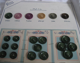 Sets/ VINTAGE Color Green & Mix Plastic Salesman Sample Card Clothing Adorn Embellish Sewing Supply Craft Finding Closure Fastener BUTTONS