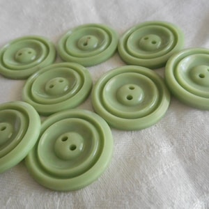 Set/ 8 Vintage 7/8&quot; Carved Circle Green Hard Plastic Sew Thru Costume Clothing Adorn Embellish Sewing Supply Craft Closure Fastener BUTTONS