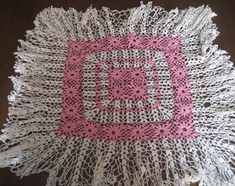 Vintage Crochet Doily, Rose Pink and Ecru Ruffle Edge