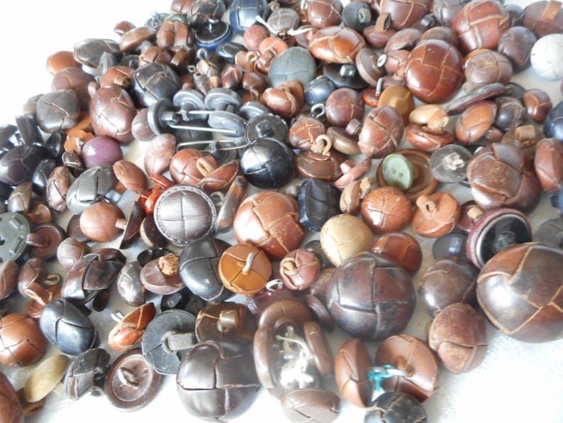 Lot 1Lb VINTAGE 58-1 14 Real Leather /& Faux leather Plastic Adorn Embellish Clothing Sewing Supply Finding Closure Fastener BUTTONS