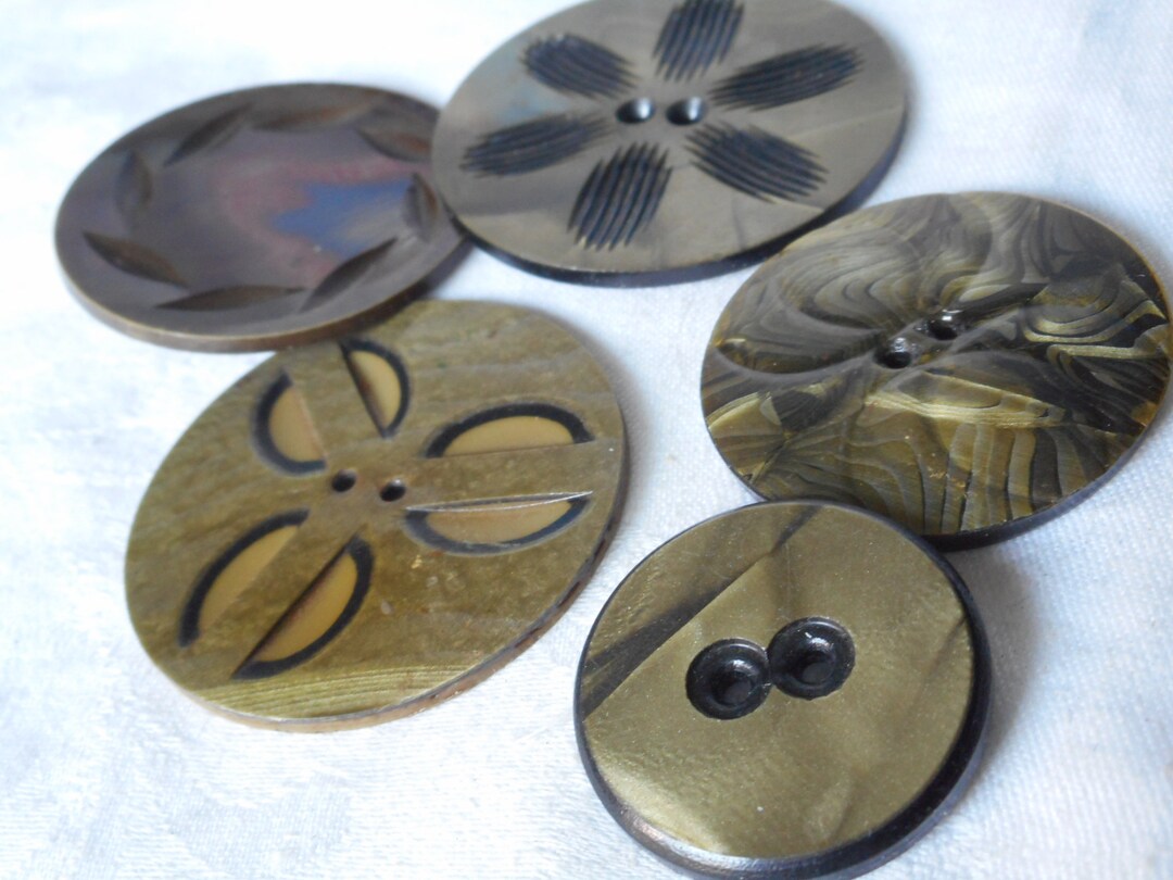 Lot/ 5 VINTAGE 1 1/8