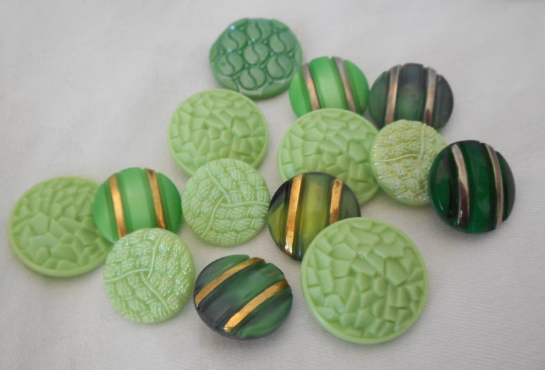 Lot Sets  14 VINTAGE Green Shades Glass Costume Clothing Adorn Accessory Embellish Sewing Supply Craft Finding Closure Fastener BUTTONS