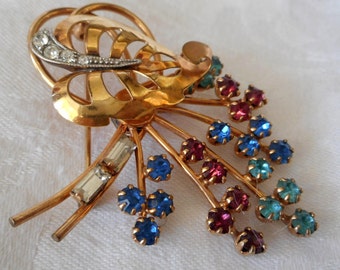 VINTAGE Colorful Rhinestone Flower Bouquet in Gold Filled Costume Clothing Adornment Accessory Finding Jewelry Lapel Brooch Pin