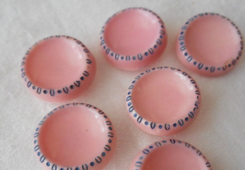 Set/ 5 VINTAGE 9/16 Pink with Blue Trim Rim Glass Costume Clothing Adorn Embellish Sewing Supply Craft Finding Closure Fastener BUTTONS image 2