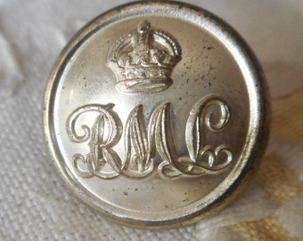 ANTIQUE 11/16” Script Monogram Initial & Crown London Silver Metal Uniform Adorn Embellish Sewing Supply Finding Fastener BUTTON