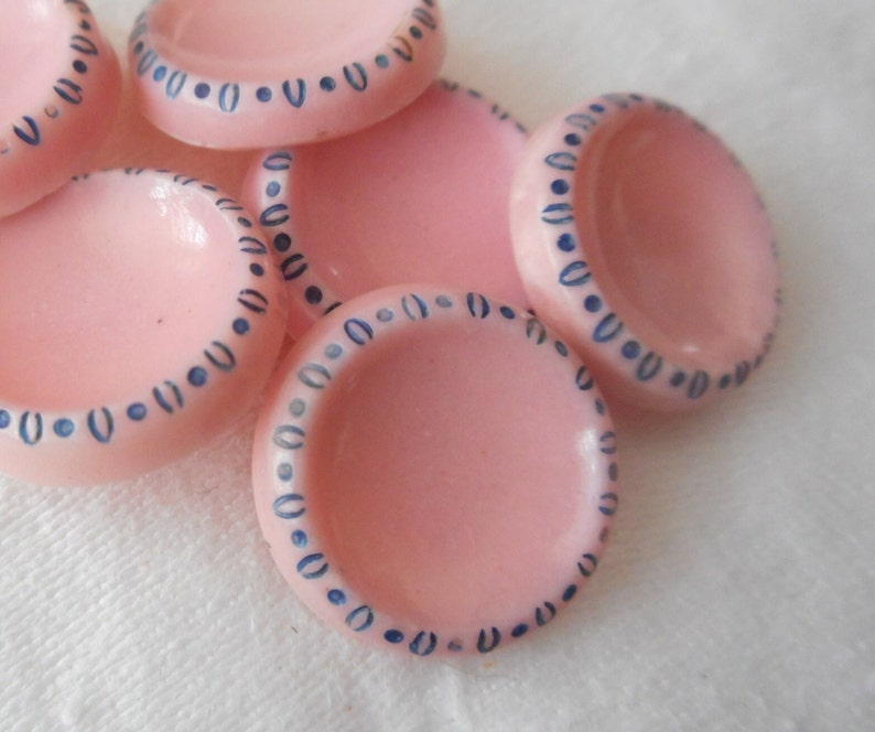 Set/ 5 VINTAGE 9/16 Pink with Blue Trim Rim Glass Costume Clothing Adorn Embellish Sewing Supply Craft Finding Closure Fastener BUTTONS image 5