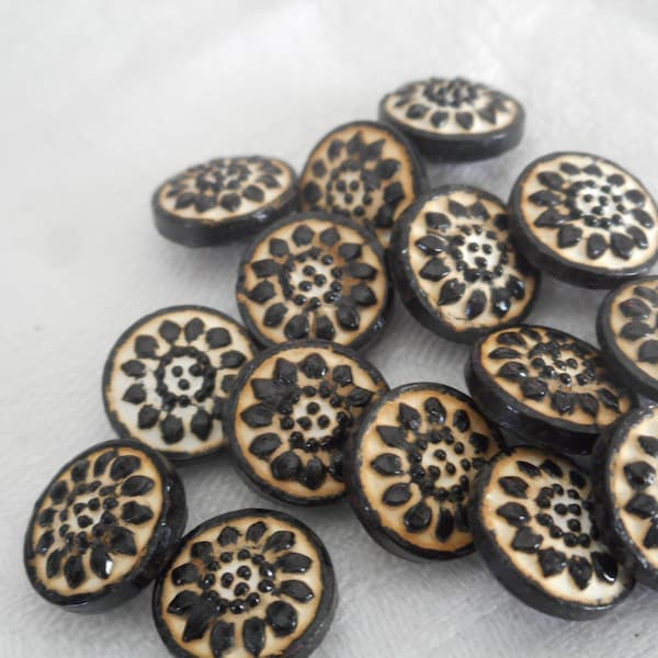 Vintage Black & White Glass Flower Buttons - Set of 15 (3/8")