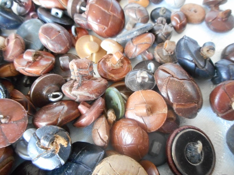 Lot 1Lb VINTAGE 58-1 14 Real Leather /& Faux leather Plastic Adorn Embellish Clothing Sewing Supply Finding Closure Fastener BUTTONS