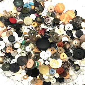 Craft Sort Lot/ 12oz  VINTAGE 3/8"- 1  1/2” Poke Box Mixed Material Costume Adorn Embellish Sewing Supply Finding Closure Upcycle BUTTONS