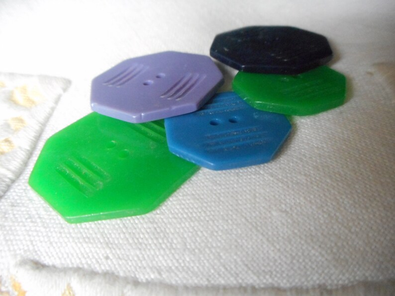 How long does it take for casein plastic to decompose image