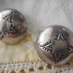 VINTAGE Stamped Southwestern 1/2 Round Dome Hollow Silver Clip Costume Clothing Adorn Accessory Embellish Jewelry Earrings