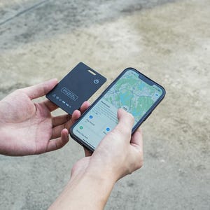Cartão de rastreamento personalizado Apple AirTag Wallet, localização precisa 1,16 mm fino, carregamento magnético sem fio, alto-falante, cartão de rastreamento de animais de estimação personalizado