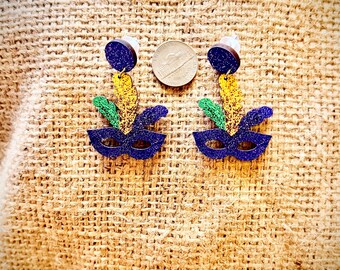 BE LOVE™ Mardi Gras Mask Earrings – Purple Gold Green Glitter Statement Dangle Earrings