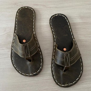 Mens Khaki Green Flip Flops, Handmade Genuine Leather brown sandals, Flip Flop Sandals