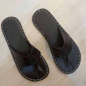 Mens Black Flip Flops Slippers, Handmade Genuine Leather brown sandals, Flip Flop Slippers