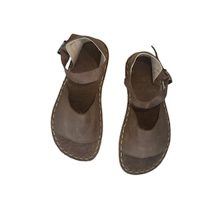 Womens Grounding Sandals With Copper Rivet | Visions Leather | Barefoot Sandals | Leather Sole | Minimalist Shoes