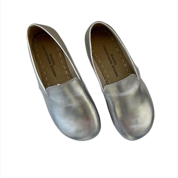 Womens Silver Wide Toe Box Barefoot Shoes, All Natural Leather Womens Wider Shoes Womens Silver Wide Toe Box Barefoot Shoes, All Natural Leather Womens Wider Shoes