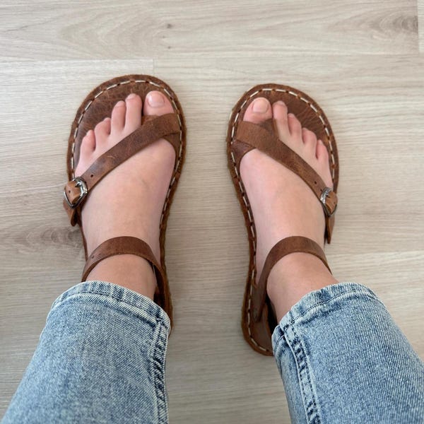 Dames Grounding Nieuwe Crazy Brown Teenring Sandalen | Minimalistische Sandalen | Blotevoeten Sandalen | Koperen Klinknagels