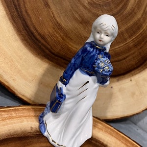 Beautiful Vintage Ceramic  Girl Figurine approx 6&quot; Collectible Home Decor
