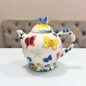 Vintage Hand-Painted Ceramic Teapot – Flowers and Balloons Inc. (8&quot; x 9&quot;)