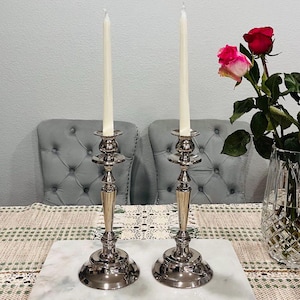 Vintage Silverplated Candlestick Holders: Classic Home Decor (Set of 2)