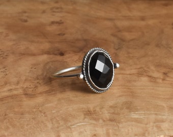 Rose Cut Black Onyx Ring -  Dainty Silversmith Ring - Faceted Black Onyx Stacking Ring