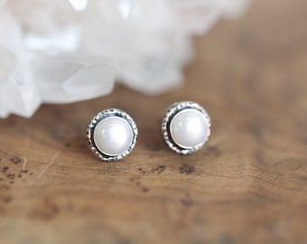 Freshwater Pearl Posts - Hammered Posts - .925 Sterling Silver - Mabe Pearl Earrings