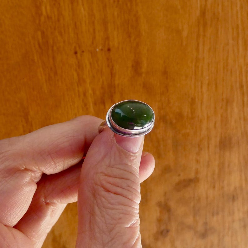 Nefrit Jade Ring - Grön Öst Väst Oval Ring - .925 Sterling Silver bild 2