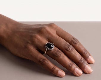 Black Agate Dainty Ring – Sterling Silver