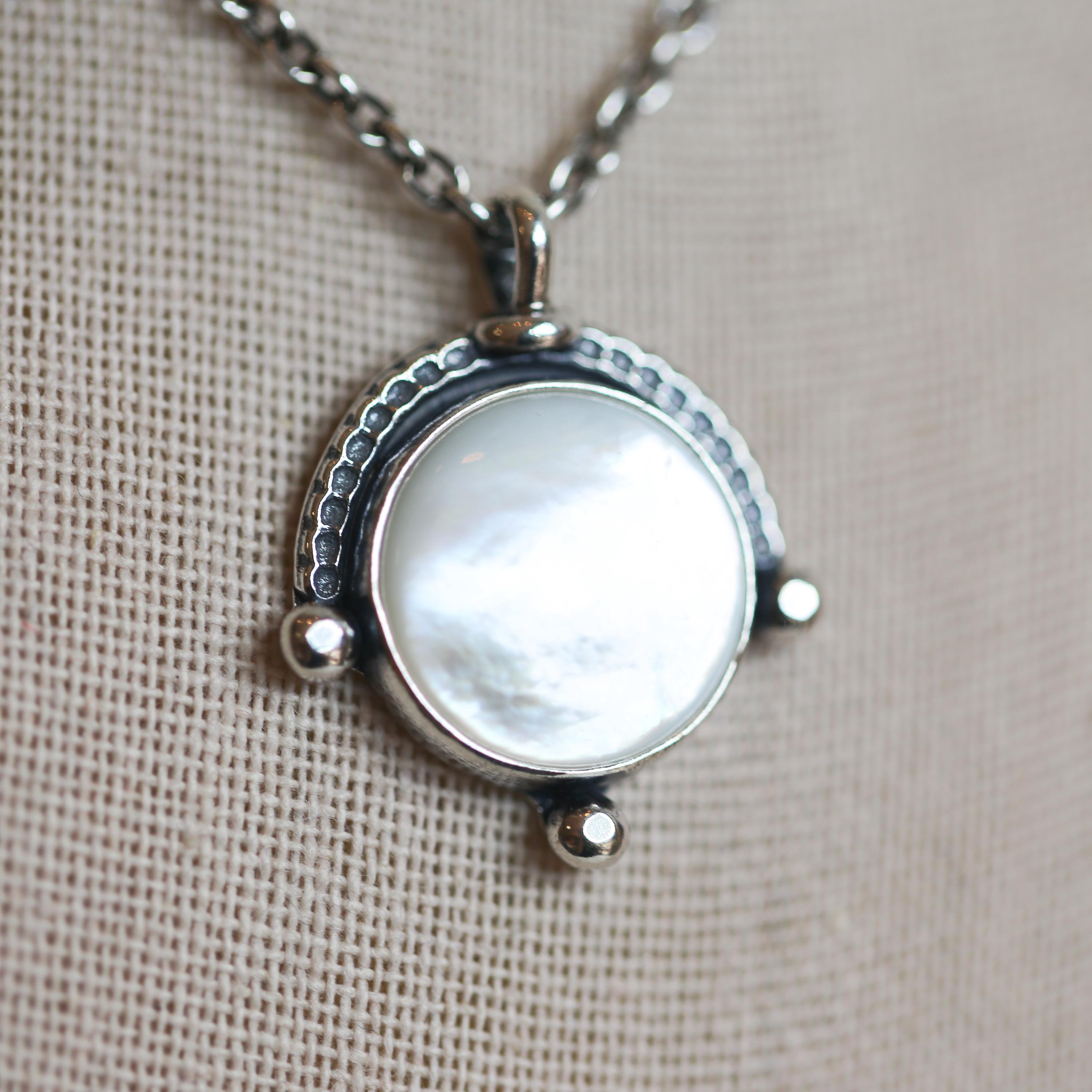 ★PEARLY MORE★ Mother of Pearl Point Magnet Necklace Mother of Pearl Magnetic Necklace – Sparkles & Pearls for Girls