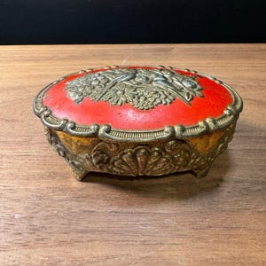 Footed Metal Oval Trinket Box Birds Flowers Design Hinged Lid Made In Japan