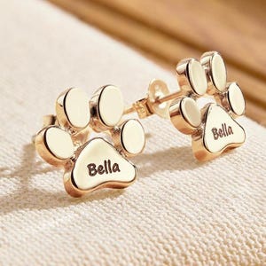 Personalized Paw Earrings Paw print studs with Engraved Name Earrings Gift for Pet Lovers, Custom Pet Parent Gifts For Her paw earring gift