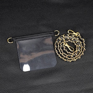 Schwarze Crossbody-Brieftasche mit Coco Mark Kettenriemen, angepasst an die Größe Ihrer Brieftasche, mit Crossbody-Kettenriemen einsetzen