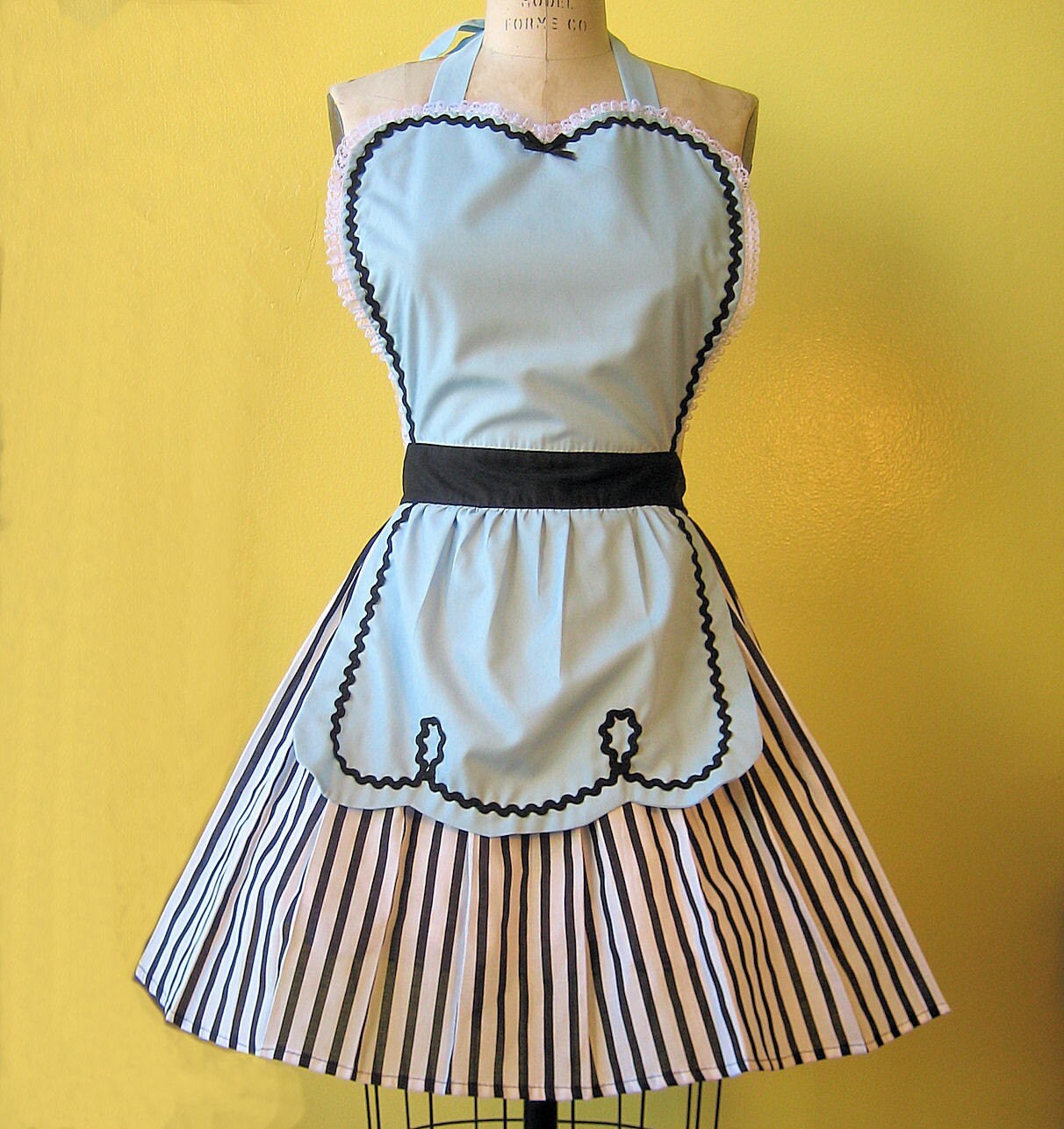 Retro apron blue 50s DINER WAITRESS  ice cream parlor fifties