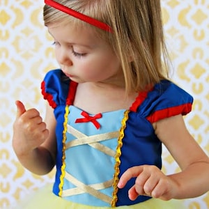 SNOW WHITE costume, princess dress, Snow White dress, girls princess costume dress TUTU dress style princess costume image 6