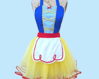 SNOW WHITE costume aprons, Snow White dress up costume aprons, Snow White apron, womens costume aprons, cosplay, Disney running costume