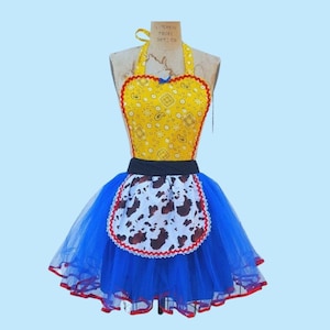 Jessie Toy Story costume, womens costume apron, running costume, cowgirl costume, Jessie costume, cosplay, apron costume, running costume
