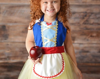 Snow White apron, Snow White costume apron, Snow White tutu apron, princess dress up, girls tutu apron, Princess tutu apron