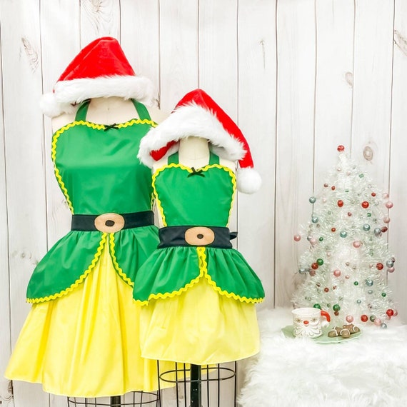 Mommy and Me Holiday Aprons