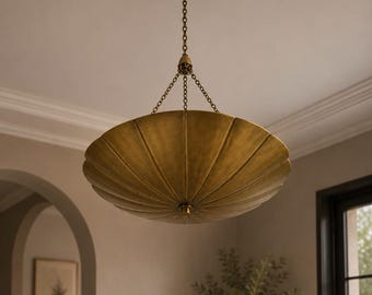 Antiker Kronleuchter aus Messing mit geschwungenem Rand, Art-déco-Muschel-Deckenleuchte, Vintage-Hängelampe aus Messing, luxuriöse Esszimmerbeleuchtung