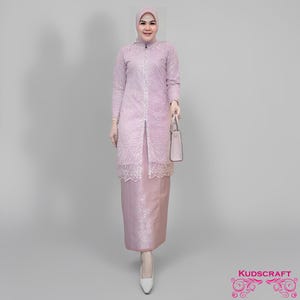 Tidlös Tyll Kebaya med Elegant Beading, Modern Kebaya, Kebaya Encim, Kebaya Dress, Kebaya Bali, Kebaya Set, Batik