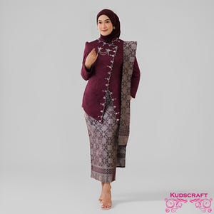 Ayu Kebaya Set – Klassisk indonesisk outfit för speciella evenemang, Modern Kebaya, Kebaya Encim, Kebaya Dress, Kebaya Bali, Kebaya Set, Batik